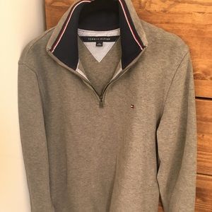 Tommy Hilfiger Quarter Zip in Heather Gray